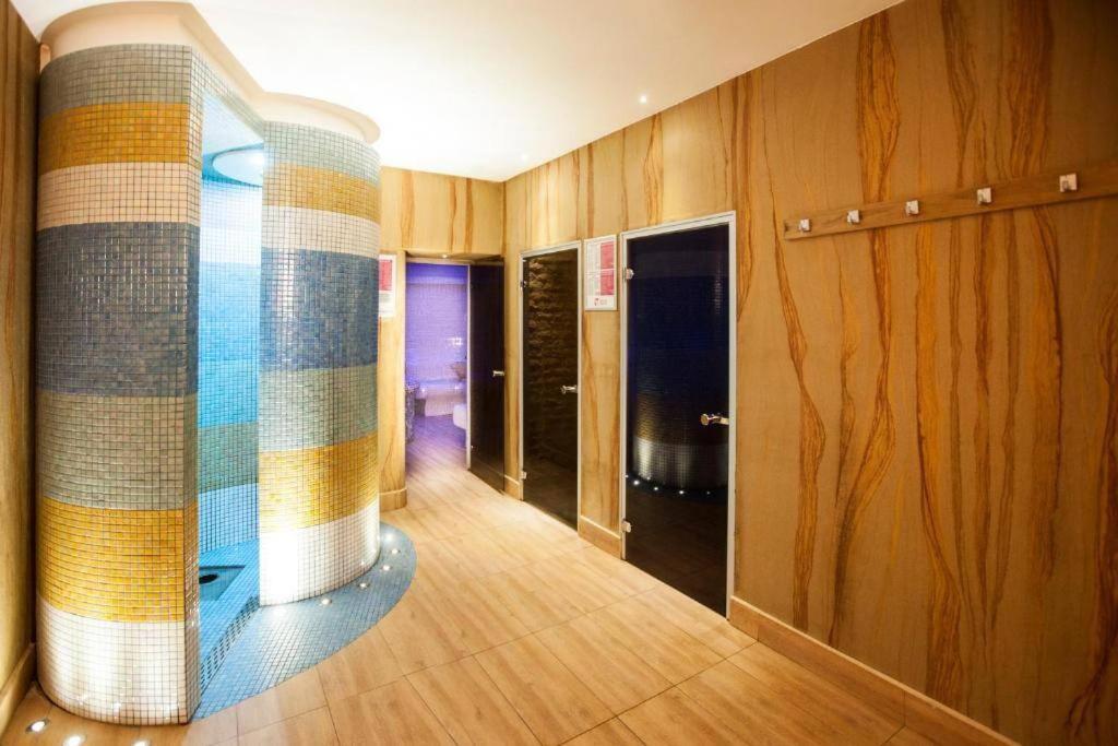 Luxury 2 Bedroom Apartment Букурещ Екстериор снимка