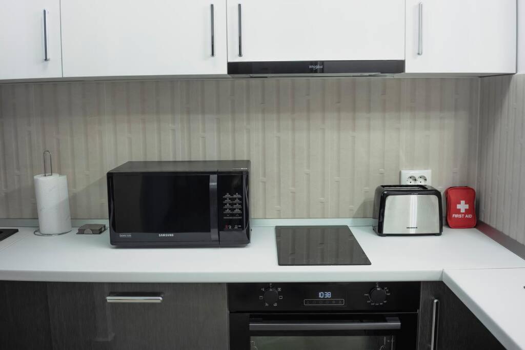 Luxury 2 Bedroom Apartment Букурещ Екстериор снимка
