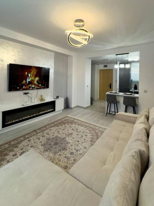 Luxury 2 Bedroom Apartment Букурещ Екстериор снимка